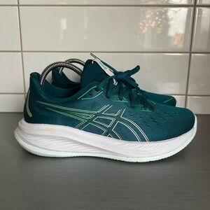 Asics Gel Culumus 26 Teal Running Shoes with White Soles